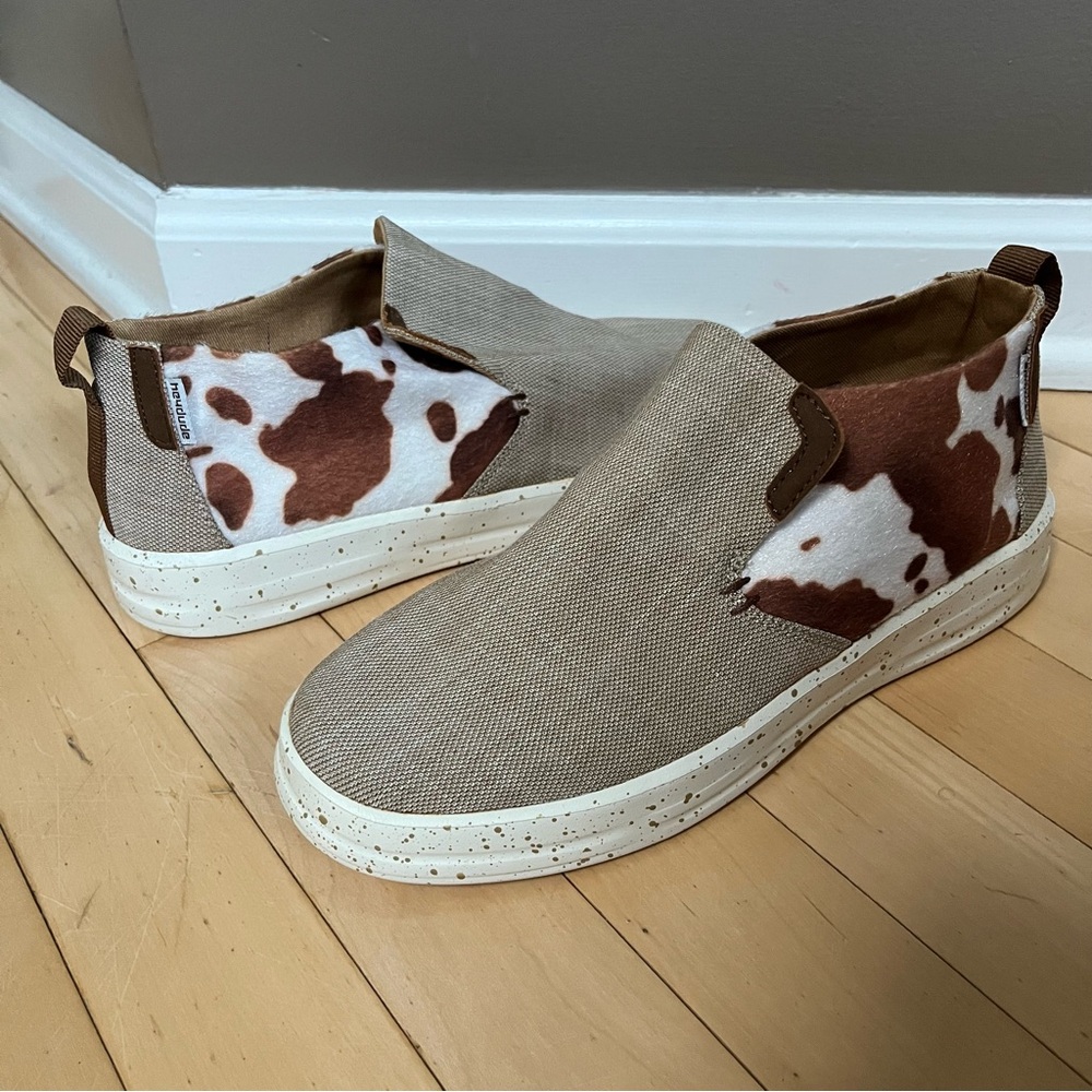 Hey Dude Emma Chocolate Mix Cow Print Slip On Shoes Women’s size 8 Brown Tan